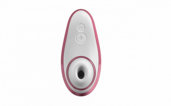 Стимулятор клитора "Womanizer Liberty" коралловый