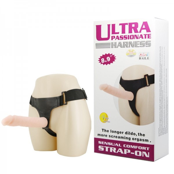 Страпон с гибким фаллоимитатором "Ultra Harness" реалистичный