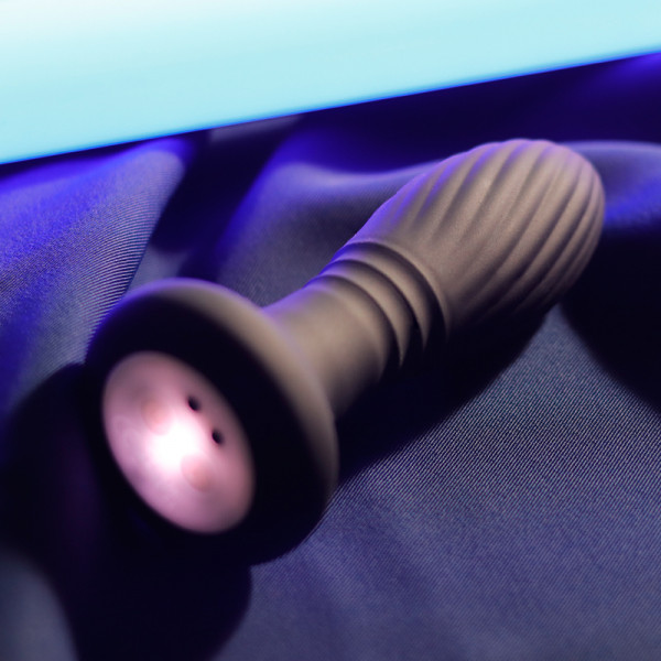 Пробка с фрикциями и LED-подсветкой "Bump Orgasm" на дистанционном управлении